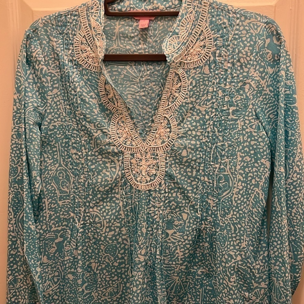 Lilly Pulitzer Sarasota beaded tunic. Shorely blue ice cake. EUC! Size small. - Picture 2 of 14